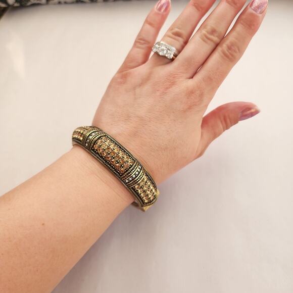 Heidi Daus Bangle Bracelet Hinge Old Gold Bronze White Crystal Age Of elegance - Picture 11 of 12
